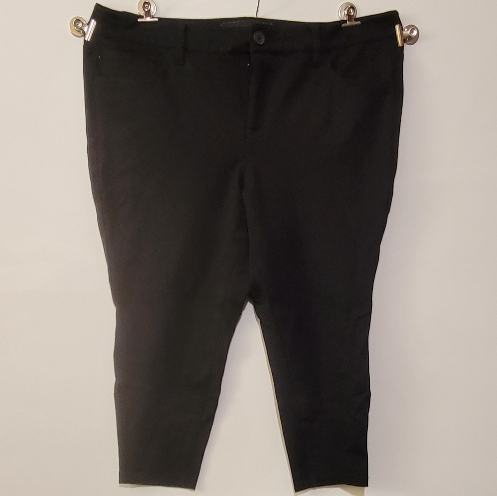 3/$10 Torrid (studio) Extra Short Trousers